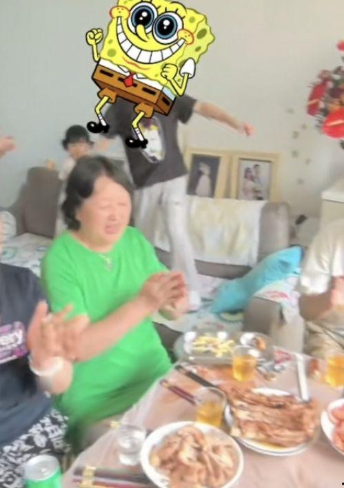 小海绵吃瓜,揭秘娱乐圈幕后故事